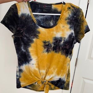 Polly & Esther small, tie dye t-shirt
